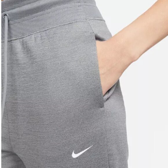 Nike Women's Therma-FIT One High-Waisted 7/8 Joggers - Picture 4 of 13